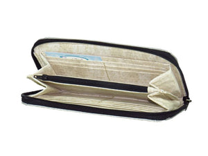 Gothic Embroidered Metallic Silver Leather Wallet interior view