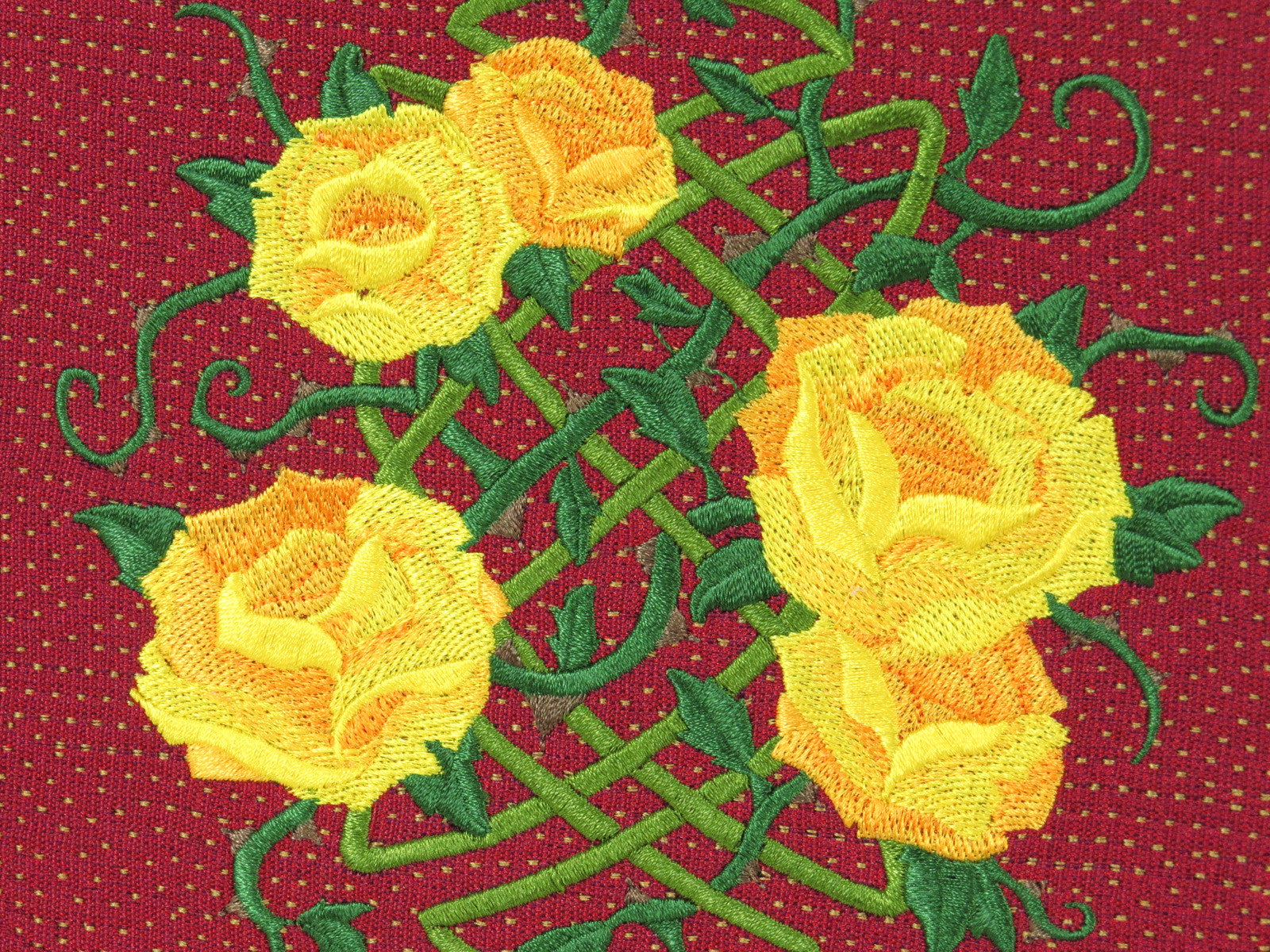 Zipper pouch Celtic knot Yellow Roses embroidery close-up